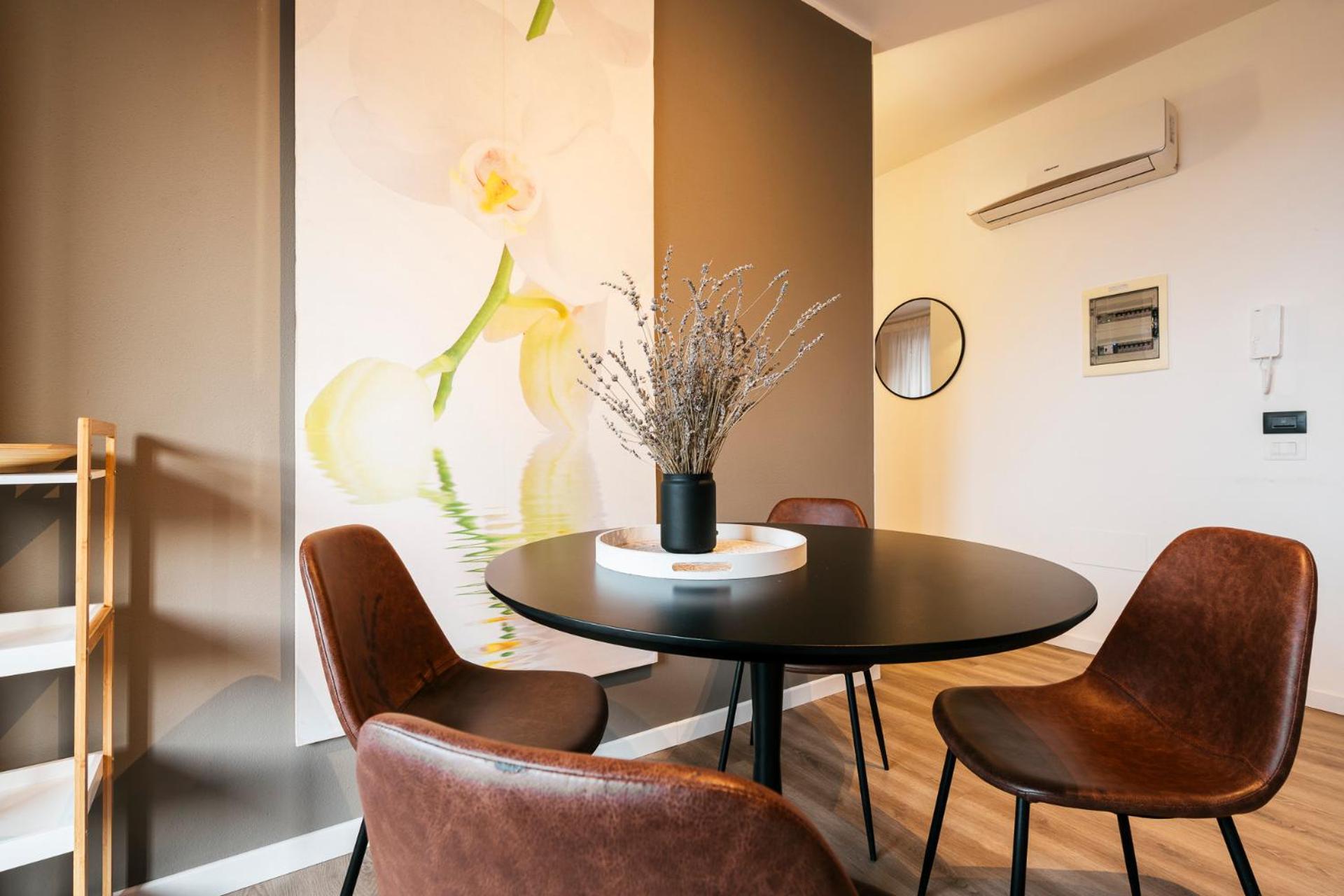 Mistral Apartment *